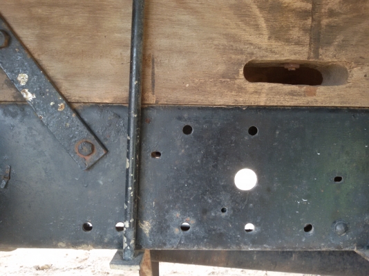 ขาย 6 ล้อ ISUZU NKR 110 แรง รถห้างแท้((ดาวน์ 108000บาท ออกรถได้เลย อนุมัติเร็ว 2ช.ม) เครื่องแห้ง แน่นๆ (4BE1 ฝาดำ) ช่วงล่างแน่น เบรคหัวทิ่ม แซสซีเยี่ยมๆ สวยจัดสวยเดิมๆทั้งเส้น พื้นกระบะปูเหล็กหนาๆแข็งแรง คอกเหล็กสูง