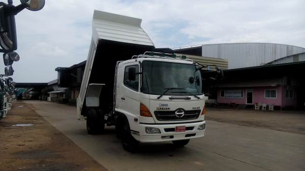 ขาย 6 ล้อ สวยๆสักคัน HINO MEGA เครื่อง HO7C 185 แรงม้ากระบะดั้มพ์ดิน สวยๆพร้อมทะเบียน กระบะดั้มพ์ 3.80 เมตร สวยๆเลย สนใจโทร