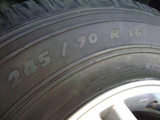 ล้อเดิมดีแม็กพร้อมยาง 245/70/16