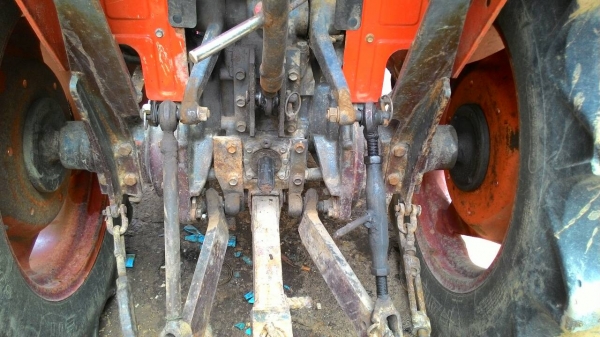 KUBOTA L3608 พร้อมดันหน้าคานบน ราคา 285,000 อ.แกลง จ.ระยอง  สอบถาม 0818618678  id line=carbonthai