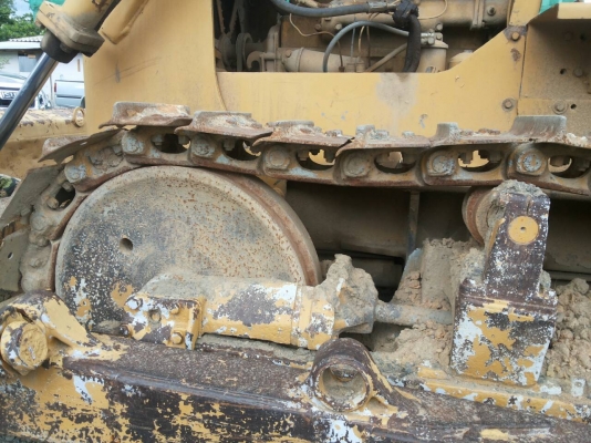 ขายรถแทรคเตอร์ KOMATSU D50A-15 ราคา 270000 ขายรถแทรคเตอร์ KOMATSU D50A-15 ราคา 270000