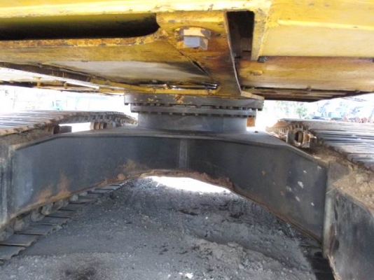 รถขุด KOMATSU PC210