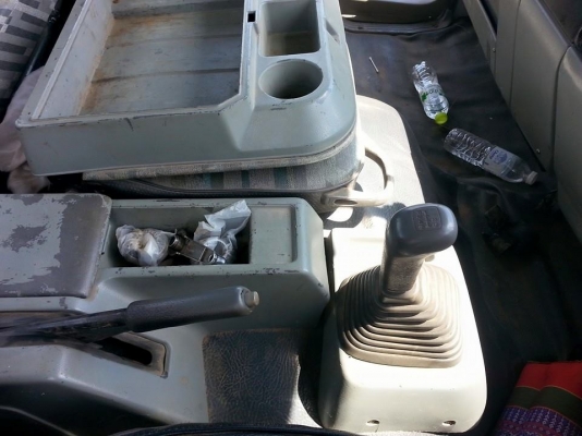 ขายเทรลเลอร์HINO 3H เครื่อง195แรง HO7D ปี37 เครื่องดี แคชซีสวย ยางดี ภายในสวย มีบันไดไฮดรอลิกขึ้นรถเกี่ยว สภาพพร้อมใช้งาน เอกสารพร้อมโอน สนใจโทร 090-8588220คุณนะ 093-3258446คุณบิว ID:narong498 หรือเข้าดูสินค้าอื่นๆได้ที่ www.truck.in.th/498 หรือเพจFaceboo