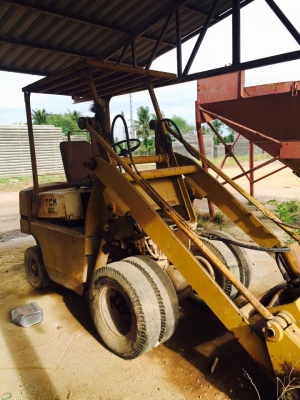 ขายรถตัก เล็ก TCM sd12 ใช้งานได้ติดต่อ097-2323923