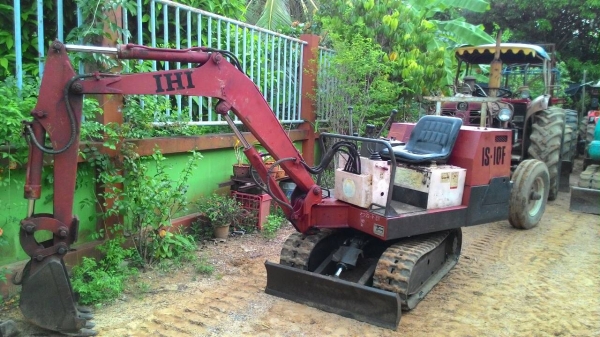 ขายรถขุด IHI 10F  เก่านอก ราคา 100,000 อ.แกลง จ.ระยอง  สอบถาม 0818618678  id line=carbonthai  https://www.facebook.com/pages/Tractors-Rayong/307154532717928?sk=photos_stream&amp;tab=photos_albums