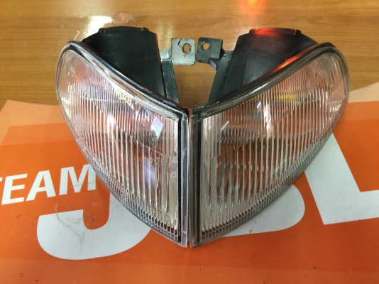 ขายไฟเลี้ยวข้างรถ HONDA รุ่น CIVIC 3 D สีขาวเดิมๆ