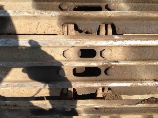 KOMATSU PC 200-2 เดิมๆทุกอย่างรถเก่านำเข้าจากญี่ปุ่นไม่เคยใช้งานในไทย สภาพพร้อมลุยงาน KOMATSU PC 200-2 เดิมๆทุกอย่างรถเก่านำเข้าจากญี่ปุ่นไม่เคยใช้งานในไทย สภาพพร้อมลุยงาน