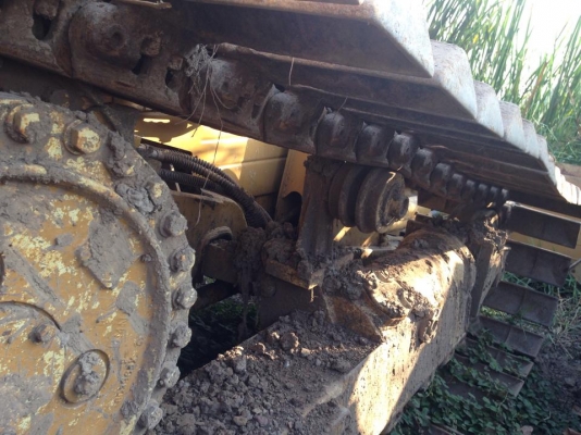 CAT D4H รถใน ราคา 850,000 ราคาคุยได้ CAT D4H รถใน ราคา 850,000 ราคาคุยได้