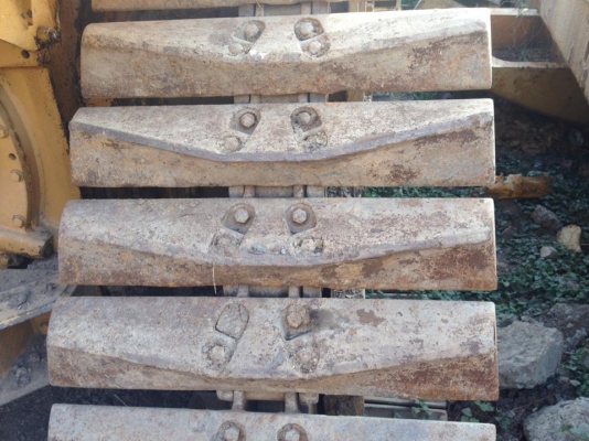 CAT D4H รถใน ราคา 850,000 ราคาคุยได้ CAT D4H รถใน ราคา 850,000 ราคาคุยได้