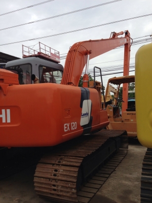 HITACHI EX120-2เชคนอก ราคา 1,500,000 บาท