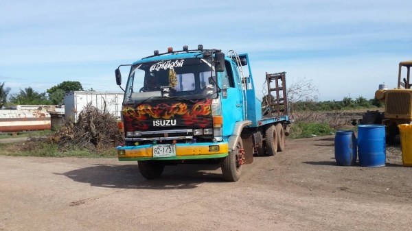 ขายด่วน10ล้อเทเลอร์รถเกี่ยวเครื่อง195 พวงมาลัยพาวเวอร์ เบรคจิฟฟี่ ขายด่วน10ล้อเทเลอร์รถเกี่ยวเครื่อง195 พวงมาลัยพาวเวอร์ เบรคจิฟฟี่