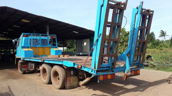 ขายด่วน10ล้อเทเลอร์รถเกี่ยวเครื่อง195 พวงมาลัยพาวเวอร์ เบรคจิฟฟี่ ขายด่วน10ล้อเทเลอร์รถเกี่ยวเครื่อง195 พวงมาลัยพาวเวอร์ เบรคจิฟฟี่