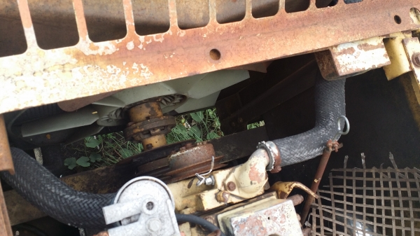 ขายด่วน KOMATSU PC200-5 ตัวเดินจีบ(ขายตามสภาพ) เอกสารเล่มทะเบียน หรือจะเอาอะใหล่ก็ได้ครับตัดให้เลยครับ