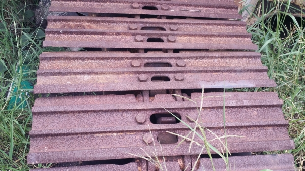 ขายด่วน KOMATSU PC200-5 ตัวเดินจีบ(ขายตามสภาพ) เอกสารเล่มทะเบียน หรือจะเอาอะใหล่ก็ได้ครับตัดให้เลยครับ