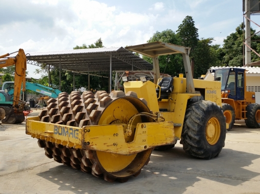 ขายรถบดอัดสั่นสะเทือนล้อหนาม 10 ตัน BOMAG BW212PD-2 รถเก่านอกนำเข้าจาก USA แท้ 100\% สภาพสวย ไม่เคยใช้งานไทย