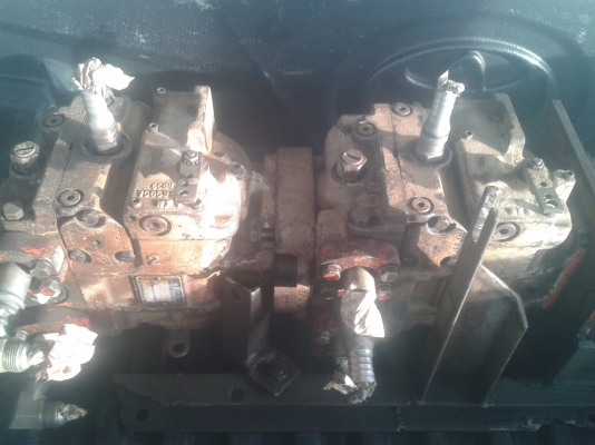 ขายปั้มรถเกี่ยวราคาถูก