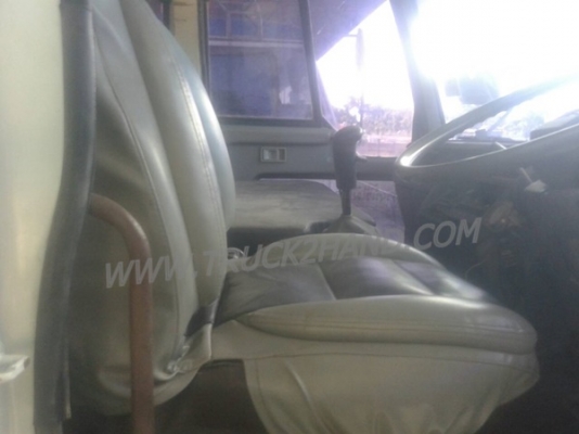 รถบรรทุก 10 ล้อดัมพ์ MITSUBISHI