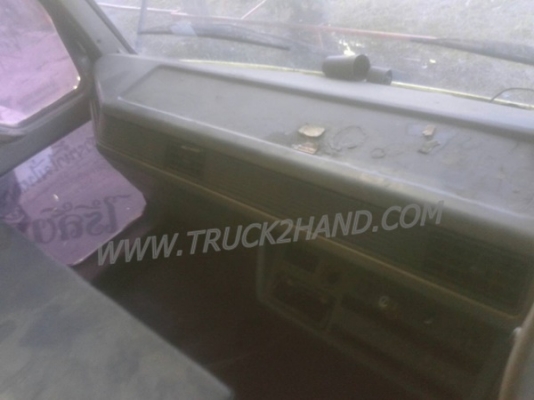 รถบรรทุก 10 ล้อดัมพ์ MITSUBISHI