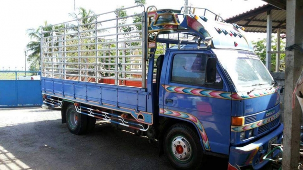 ขาย หกล้อ 115 แรง ปี 33 0821287055 (ครูเจมส์) ขาย หกล้อ 115 แรง ปี 33 0821287055 (ครูเจมส์)