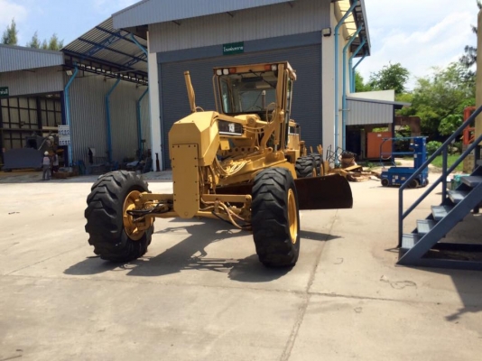 รถเกรด CATERPILLAR 143H