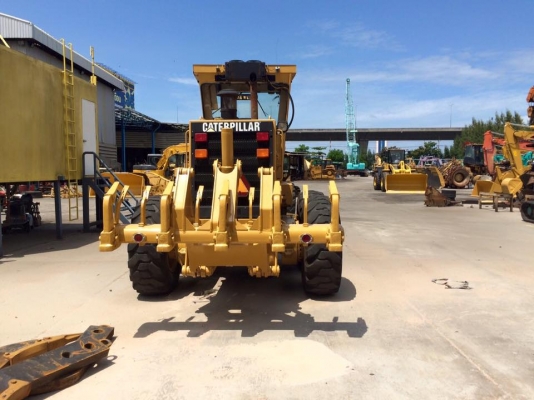 รถเกรด CATERPILLAR 143H