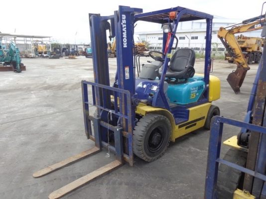 ขายด่วนรถยกKOMATSU FG23-12 ยก2.3ตันยกสูง3เมตรรถนอกนำเข้ายังไม่เคยใช้งานในเมืองไทยเลยชั่วโม่งทำงานน้อยรุ่นใหม่ขายถูกๆๆ