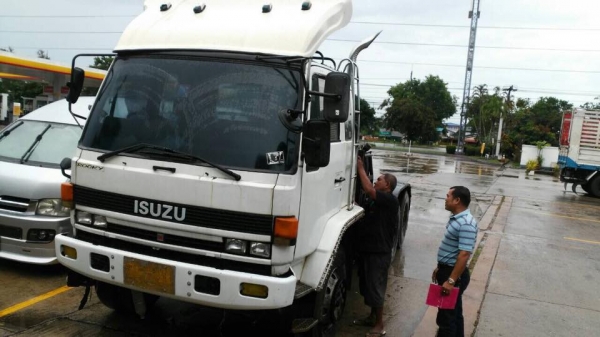 10 ล้อหัวลาก 2 เพลา 240 แรง โค๊ตเล็กแล้ว หัวลากแท้ก่อนนางฟ้า