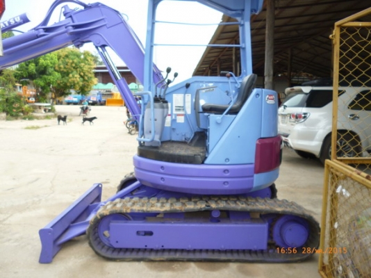 ขายรถขุด  KOMATSU PC28ีีUU-2E  มีหลายคัน