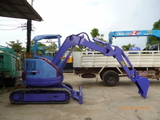 ขายรถขุด  KOMATSU PC28ีีUU-2E  มีหลายคัน
