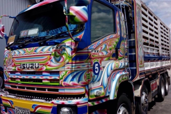 22 ล้อ 360 แรง แม่ลูกดั้ม ปี 2554