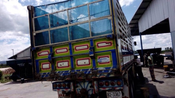 22 ล้อ 360 แรง แม่ลูกดั้ม ปี 2554