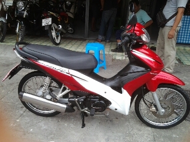 เวฟ110iตาทเท้าปี54