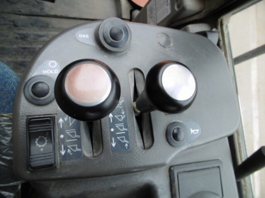 มีท่านใดจะorder HITACHI ZW220 นำเข้าจากญี่ปุ่น