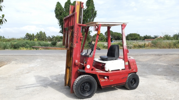 ขายด่วนรถยก TOYOTA ขายด่วนรถยก TOYOTA