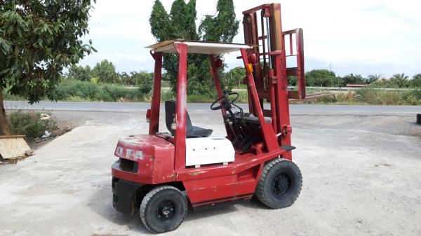 ขายด่วนรถยก TOYOTA ขายด่วนรถยก TOYOTA