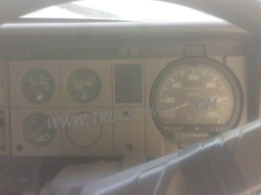 รถบรรทุก 10 ล้อ HINO พื้นเรียบ