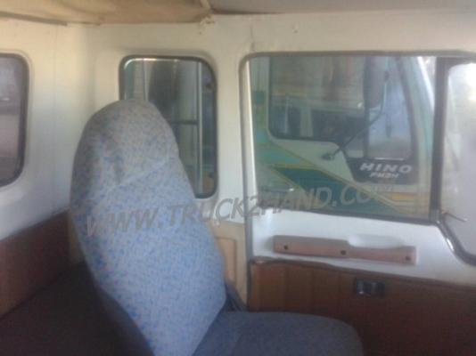 รถบรรทุก 10 ล้อ HINO พื้นเรียบ