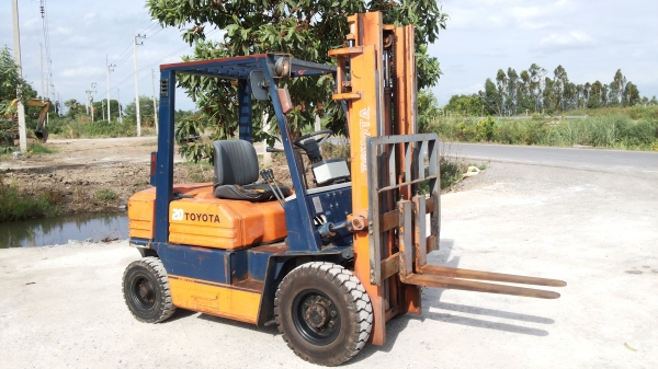 ขายด่วนรถยก TOYOTA 5FGยก2.0ตันเสาสูง3เมตรรถนอกนำเข้ายังไม่เคยใช้งานในเมืองไทยเลยชั่วโม่งทำงานน้อยรุ่นใหม่ขายถูกๆๆ ขายด่วนรถยก TOYOTA 5FGยก2.0ตันเสาสูง3เมตรรถนอกนำเข้ายังไม่เคยใช้งานในเมืองไทยเลยชั่วโม่งทำงานน้อยรุ่นใหม่ขายถูกๆๆ