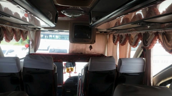 บัส10เมตร 32ที่นั่ง