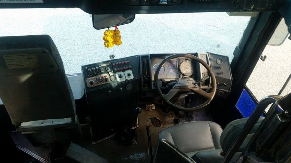 รถบัสแอร์ ถุงลมเขาควาย อยากได้เท่าไหร่ว่ามาครับ