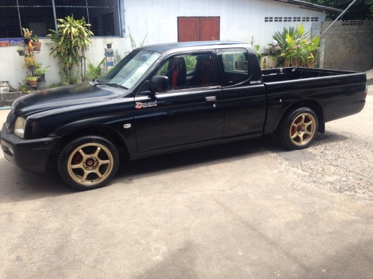 รถมิตซูสตราด้า2.5 ปี04