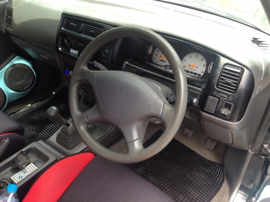 รถมิตซูสตราด้า2.5 ปี04