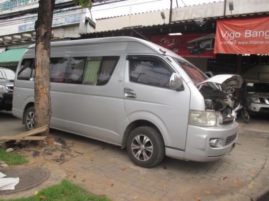 Toyota commuter 2007