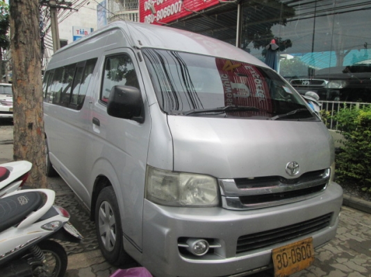 Toyota commuter 2007