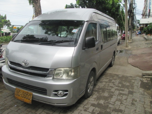 Toyota commuter 2007