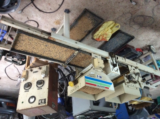 ขายเครื่องโรยข้าวถาดเพาะกล้า ขายเครื่องโรยข้าวถาดเพาะกล้า