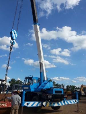 ขายรถเครน20ตันKATO 0919462758