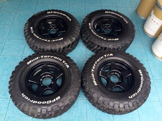 ขายล้อ16x8 off0 ลายbradley v พร้อมยางBf km2 265/75/16 ถูกๆ