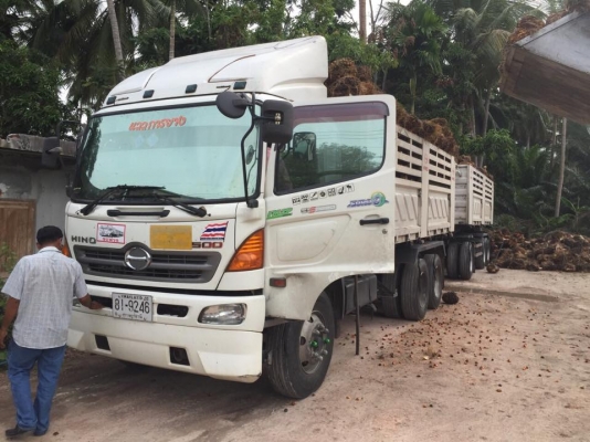 22 ล้อ 380 แรง แม่-ลูกดั้มปี 2554 รถวิ่งทางเรียบไม่เคยบรรทุกดิน รถสวยไม่เคยชนไมล์ 250000 กว่าๆกิโล