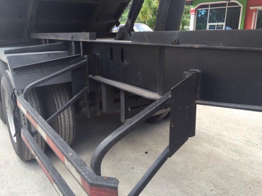 22 ล้อ 380 แรง แม่-ลูกดั้มปี 2554 รถวิ่งทางเรียบไม่เคยบรรทุกดิน รถสวยไม่เคยชนไมล์ 250000 กว่าๆกิโล